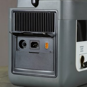 Портативная электростанция FUBAG AS 2400i (аккумулятор LiFePO4) в Махачкале фото